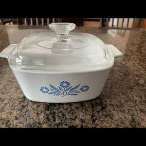 Corningware Cornflower 1 1/2 qt Casserole w/lid